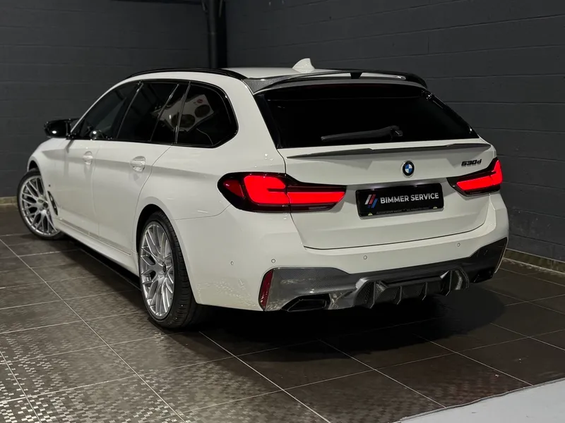 BMW 530d G31 Touring LCI 286 ch – Moteur B57 – Finition M Sport – Garantie 12 mois, photo prise à l'atelier
